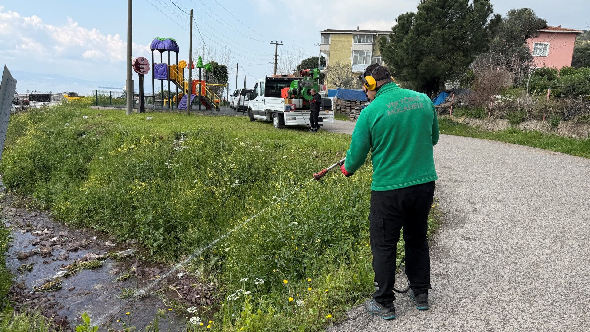 100 Kişilik Dev Ekip, Vektörle Mücadele Için Sahada (4)