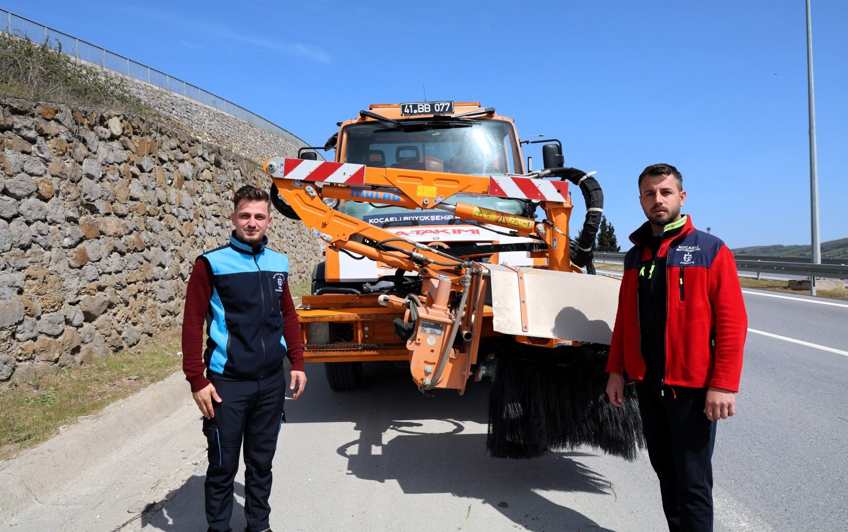 A Takımı'na Zaman Ve Mevsim Fark Etmiyor (2) (Büyük)