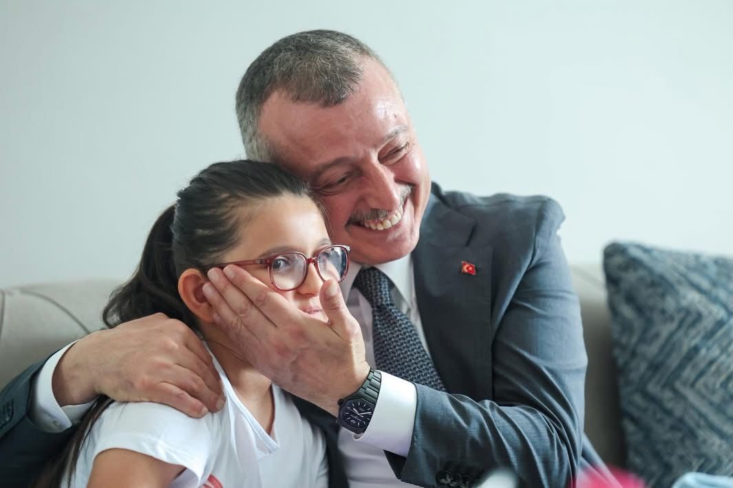 Başkan Büyükakın'dan Arefe Günü Yürek Isıtan Ziyaretler (4)