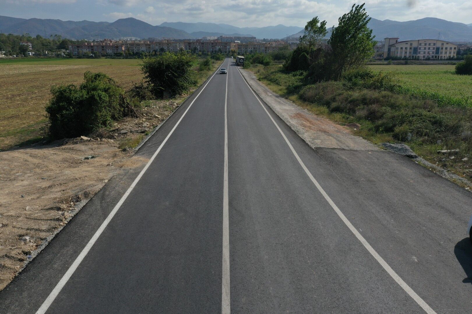 Büyükşehir, 3 Ilçede Yolları Iyileştirecek (3)