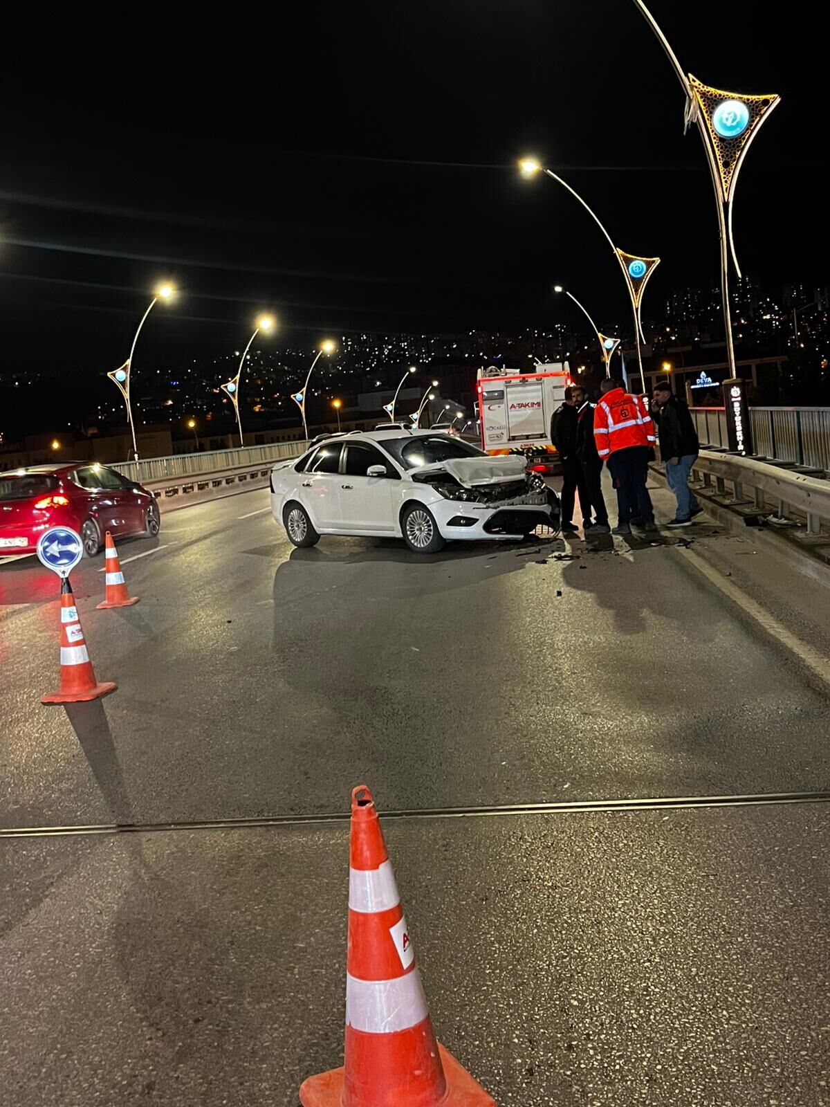 Büyükşehir A Takımı’ndan Kazaya Ilk Müdahale (2)