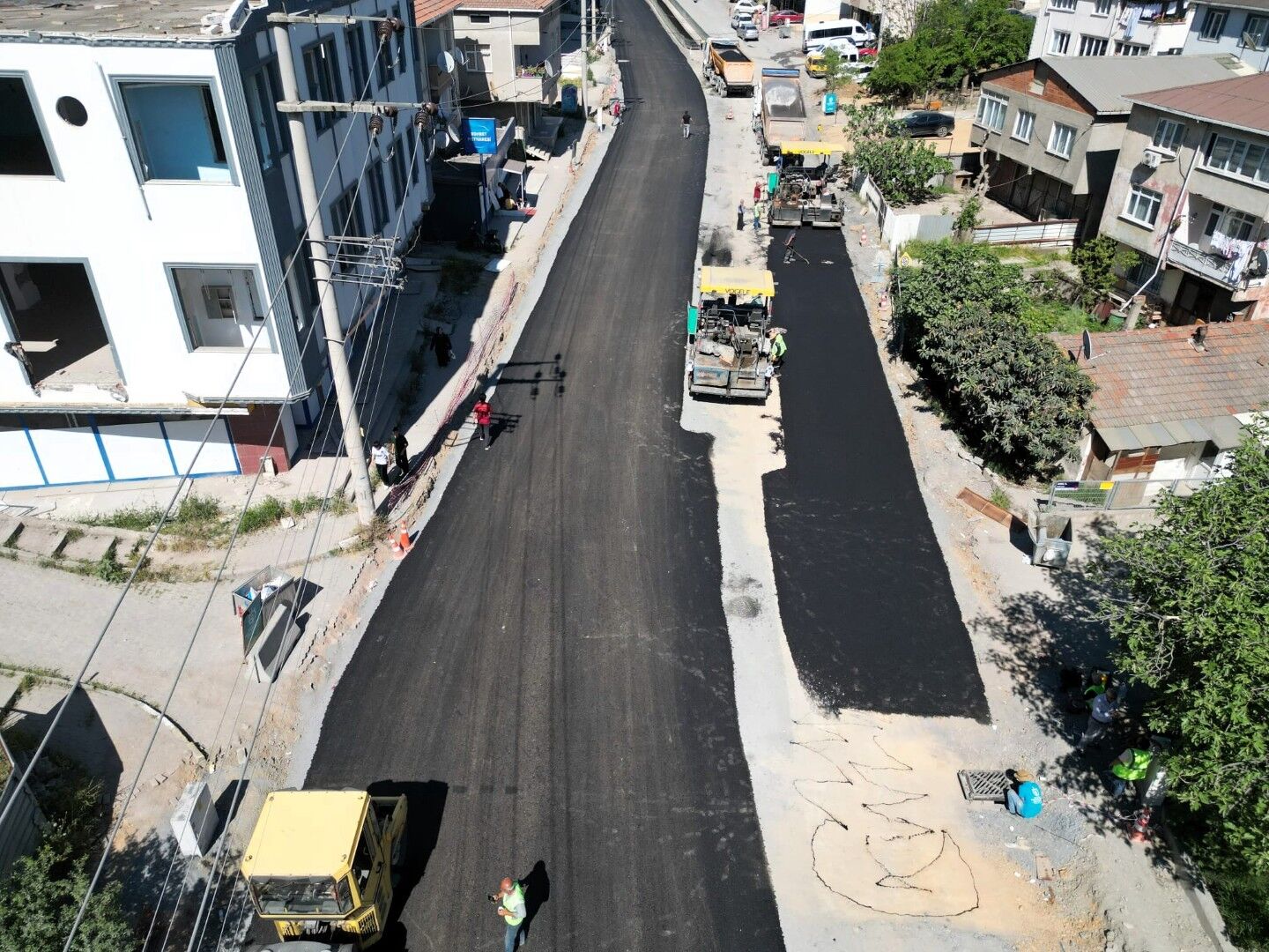 Büyükşehir, Çayırova Uğur Mumcu Caddesi’ni Yeniliyor (4)