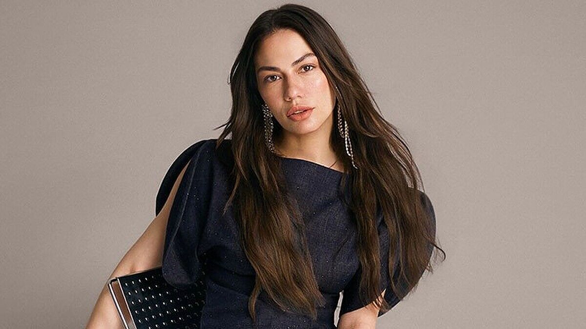 Demet Ozdemir Trendyolmilla Nin Yeni Sezon Yuzu Oldu 44155 Discover