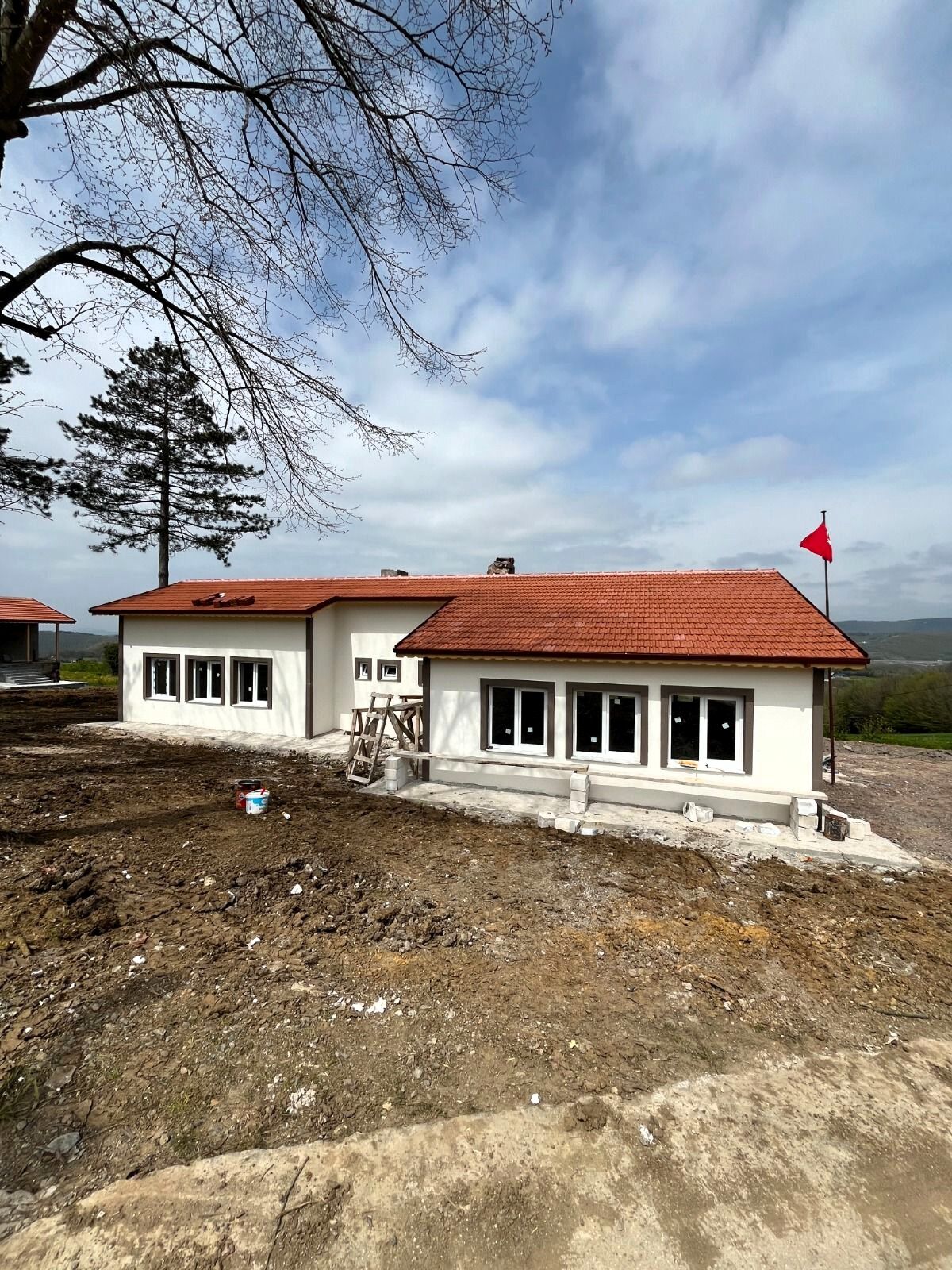 Eski Okul Binası Büyükşehir’le Geleceğe Kazandırılıyor (5)
