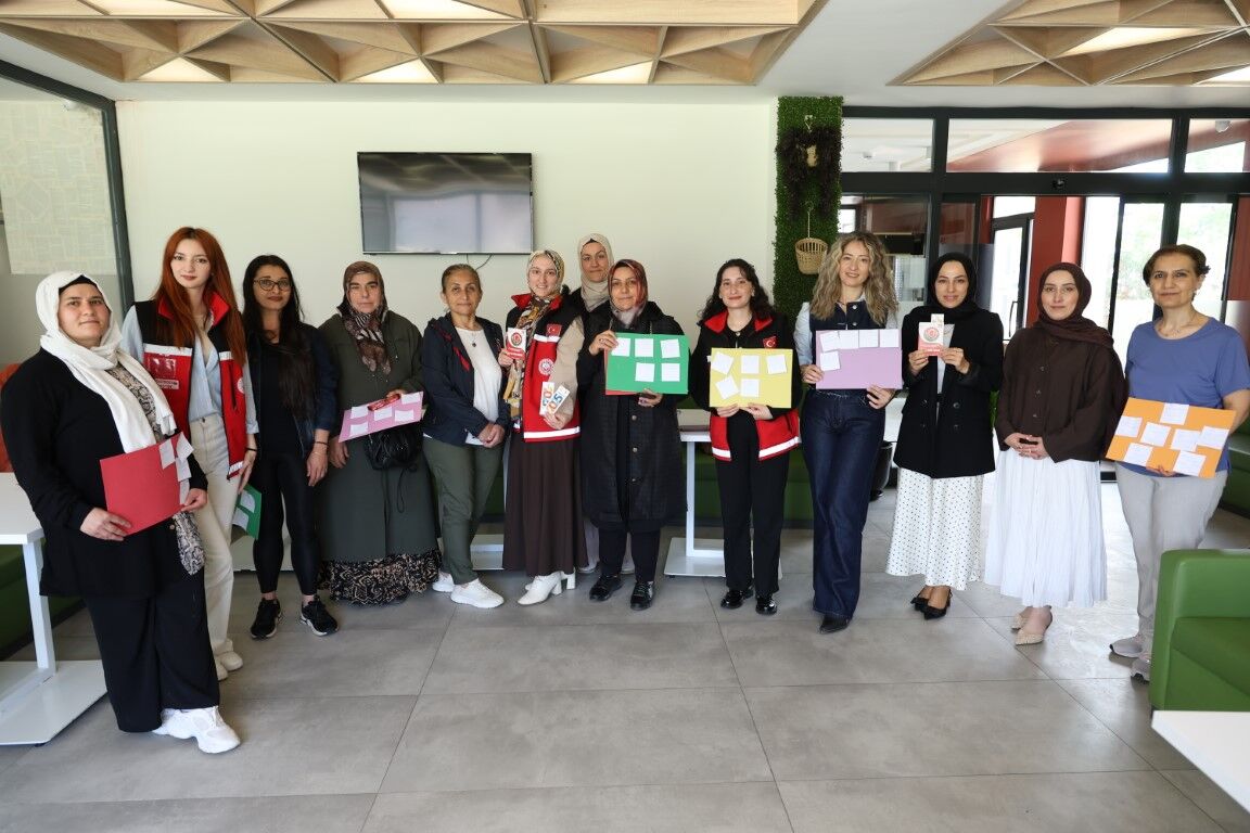 Kartepe’de Ebeveynlere Yönelik Bilinçli Dijitalleşme Eğitimi (10)-1