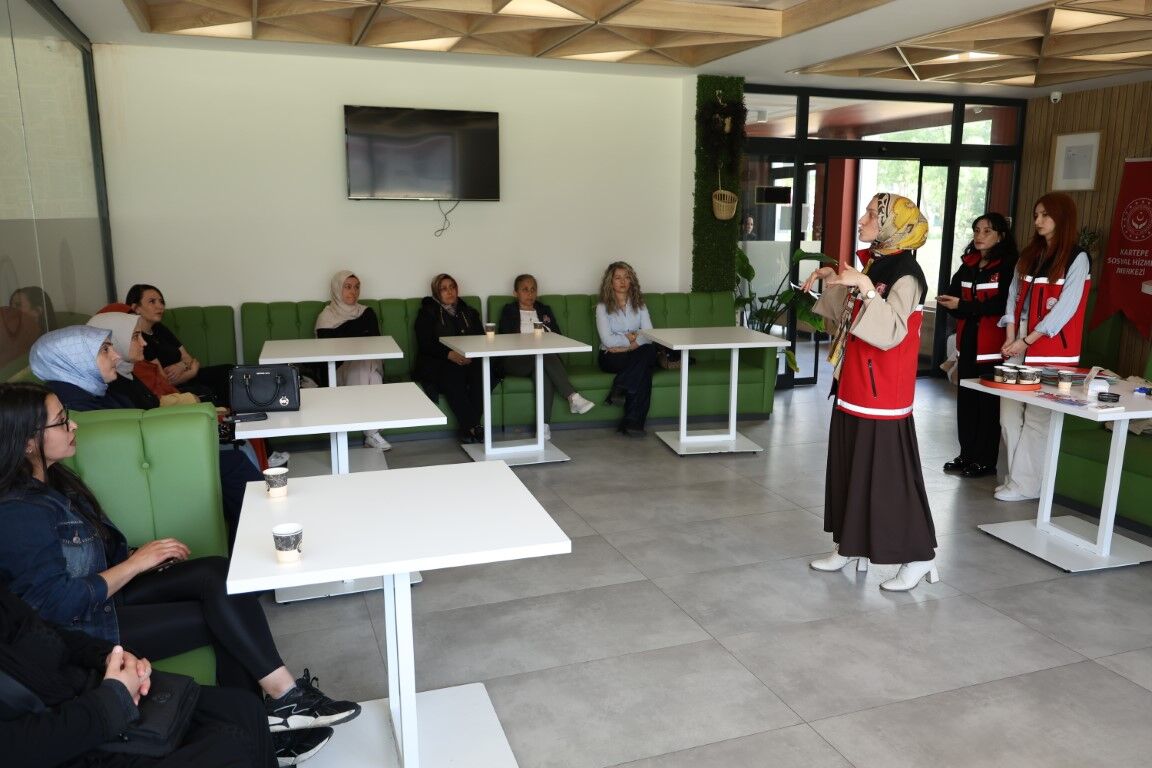 Kartepe’de Ebeveynlere Yönelik Bilinçli Dijitalleşme Eğitimi (3)