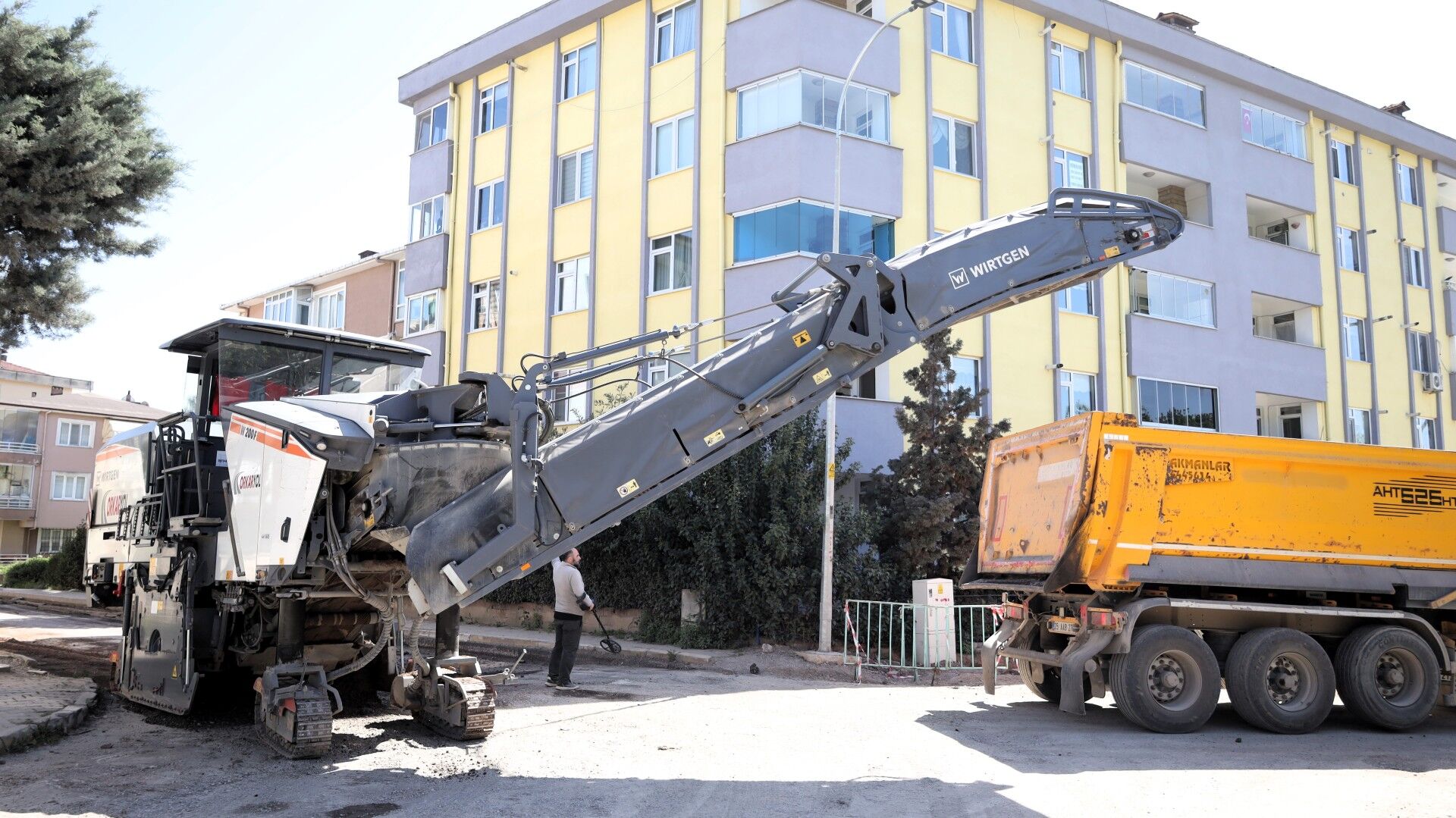 Körfez’de 22 Kilometrelik Üstyapı Çalışması (10)