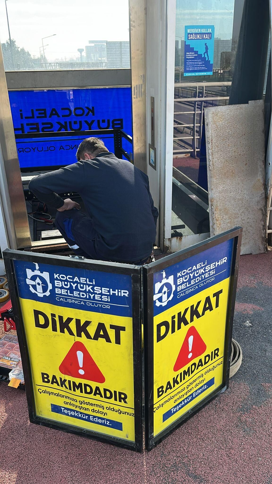 Asansör Ve Yürüyen Merdivenlere Sıkı Takip (6)