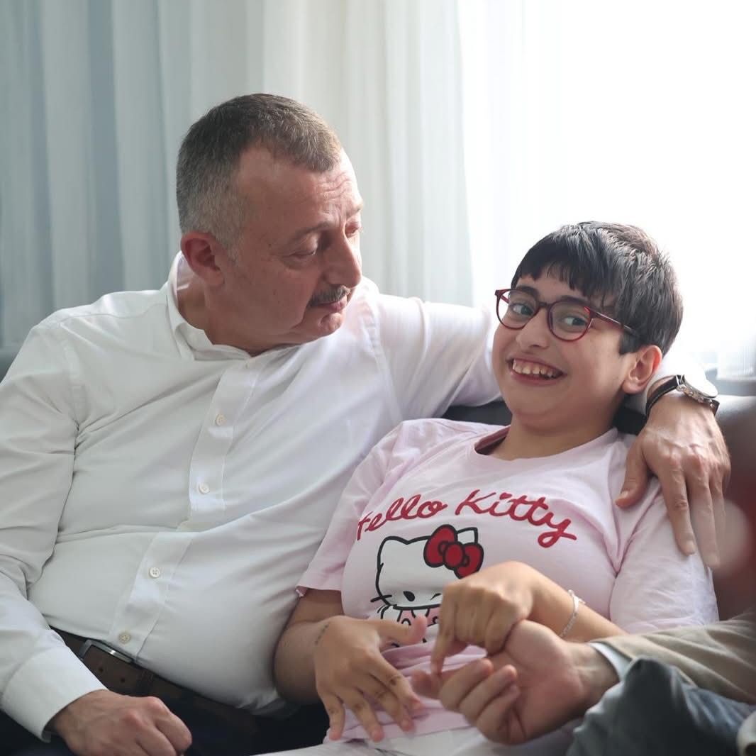 Doğum Günü Pastasını Başkan Büyükakın Getirdi (5)