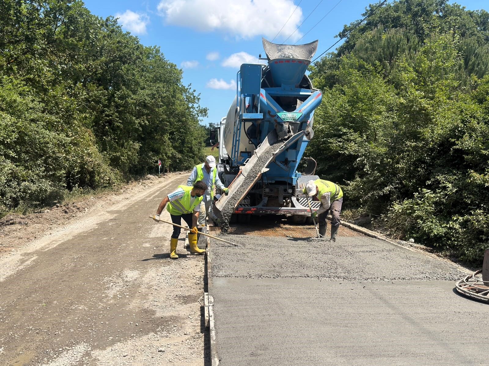 Gebze Duraklı’da Beton Yol Onarılıyor (3)-1