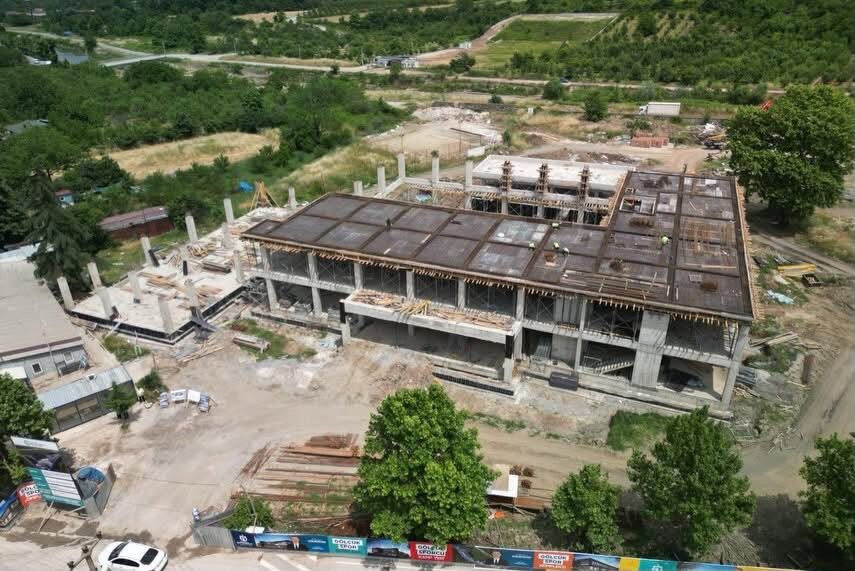 Gölcük’e Fifa Standartlarında Spor Kompleksi Inşa Ediliyor (4)