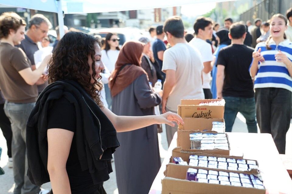 Kartepe Belediyesi’nden Lgs Adaylarına Tatlı Destek (3)