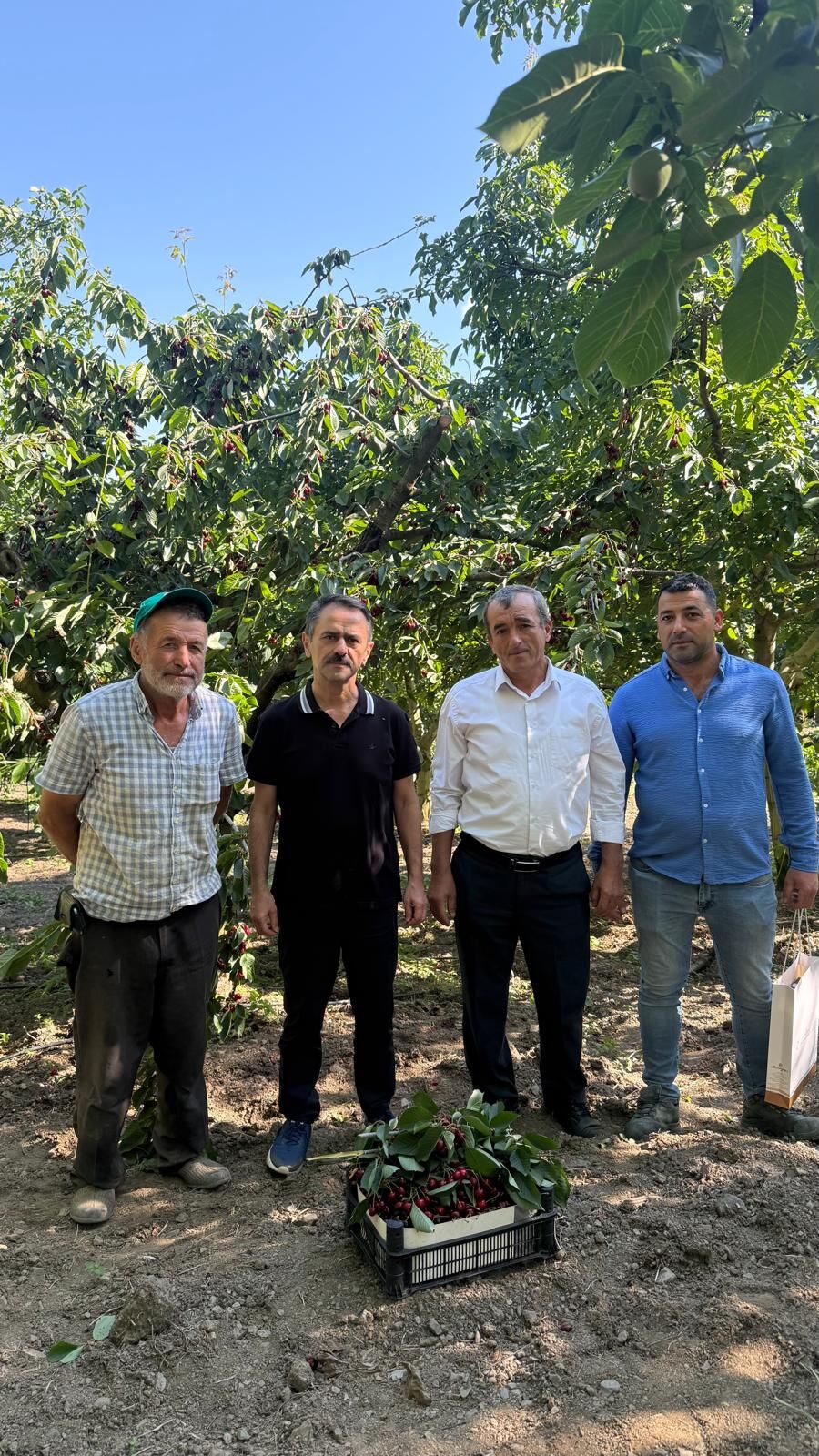 Vali Aktaş Karamürsel’de mahalle halkını dinledi