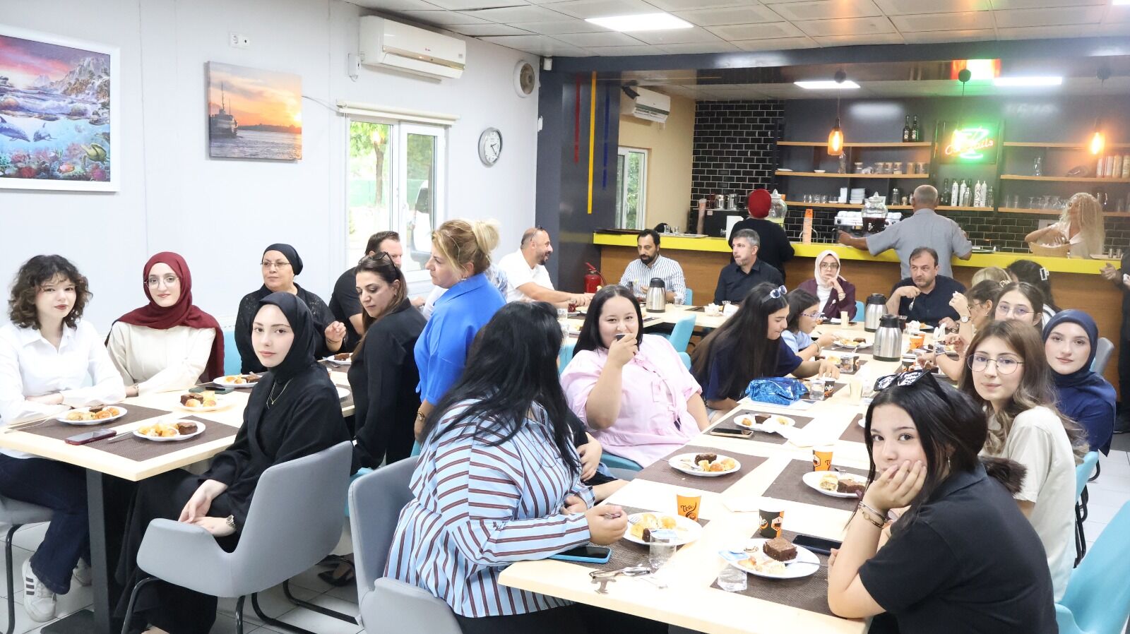 Beyaz Kalpler’de Mezuniyet Heyecanı (6)