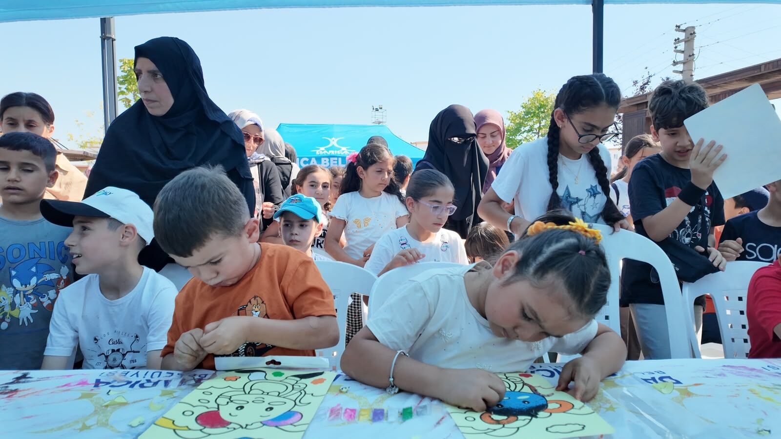 ‘Bir Durak Bir Mutluluk’ Otobüsü Darıcalı Çocukların Yüzünü Güldürdü (4)
