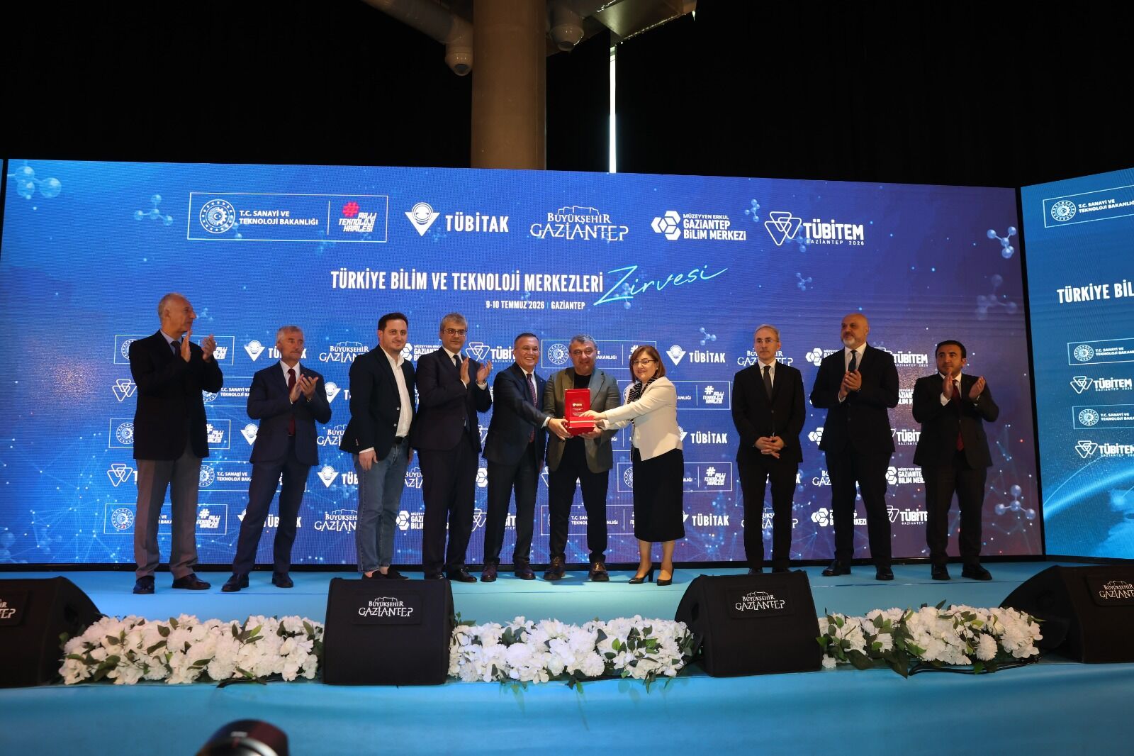 Büyükşehir’in Bilim Vizyonu Ödülle Taçlandı (1)