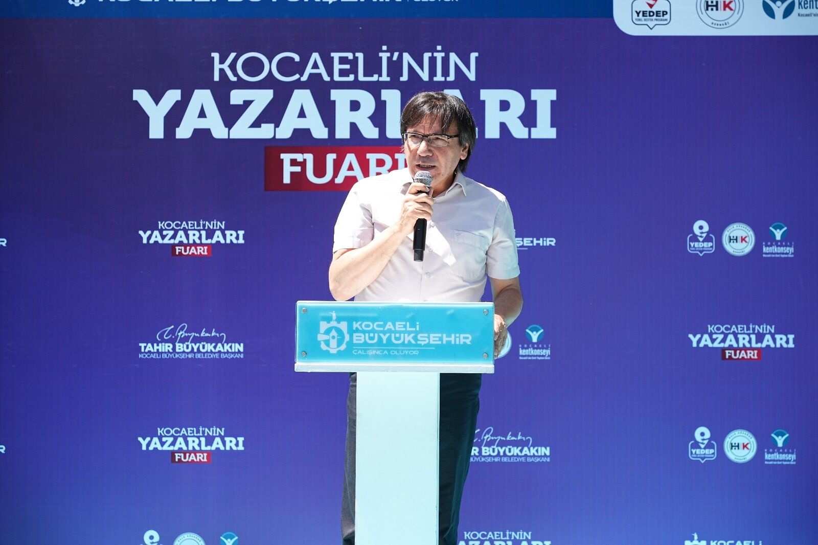 Büyükşehir’in Kitap Sevgisi Katlanıyor (2)