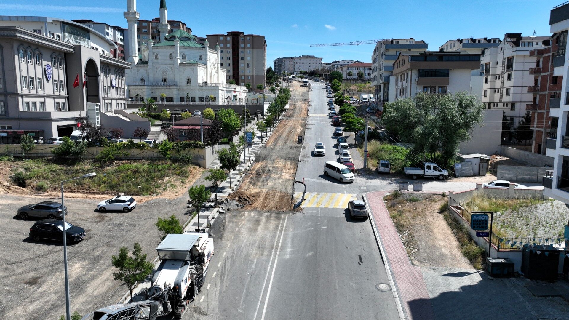Çayırova Bahriye Üçok Caddesi (2)-1