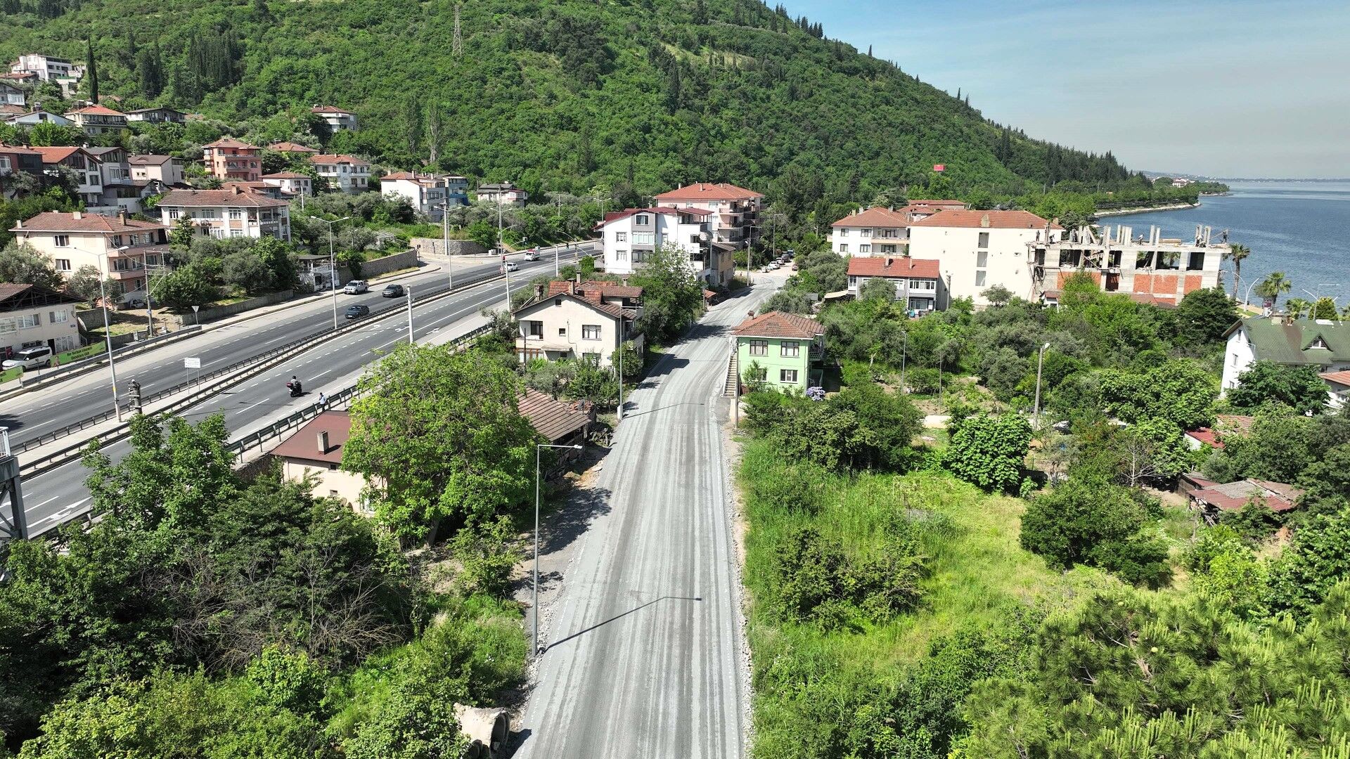 Karamürsel Caddesi Baştan Sona Yenileniyor (3)