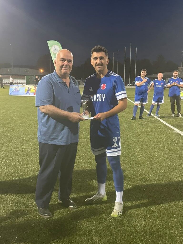Kartepe Belediyesi'nde Futbol Turnuvası Dostlukla Tamamlandı (6)