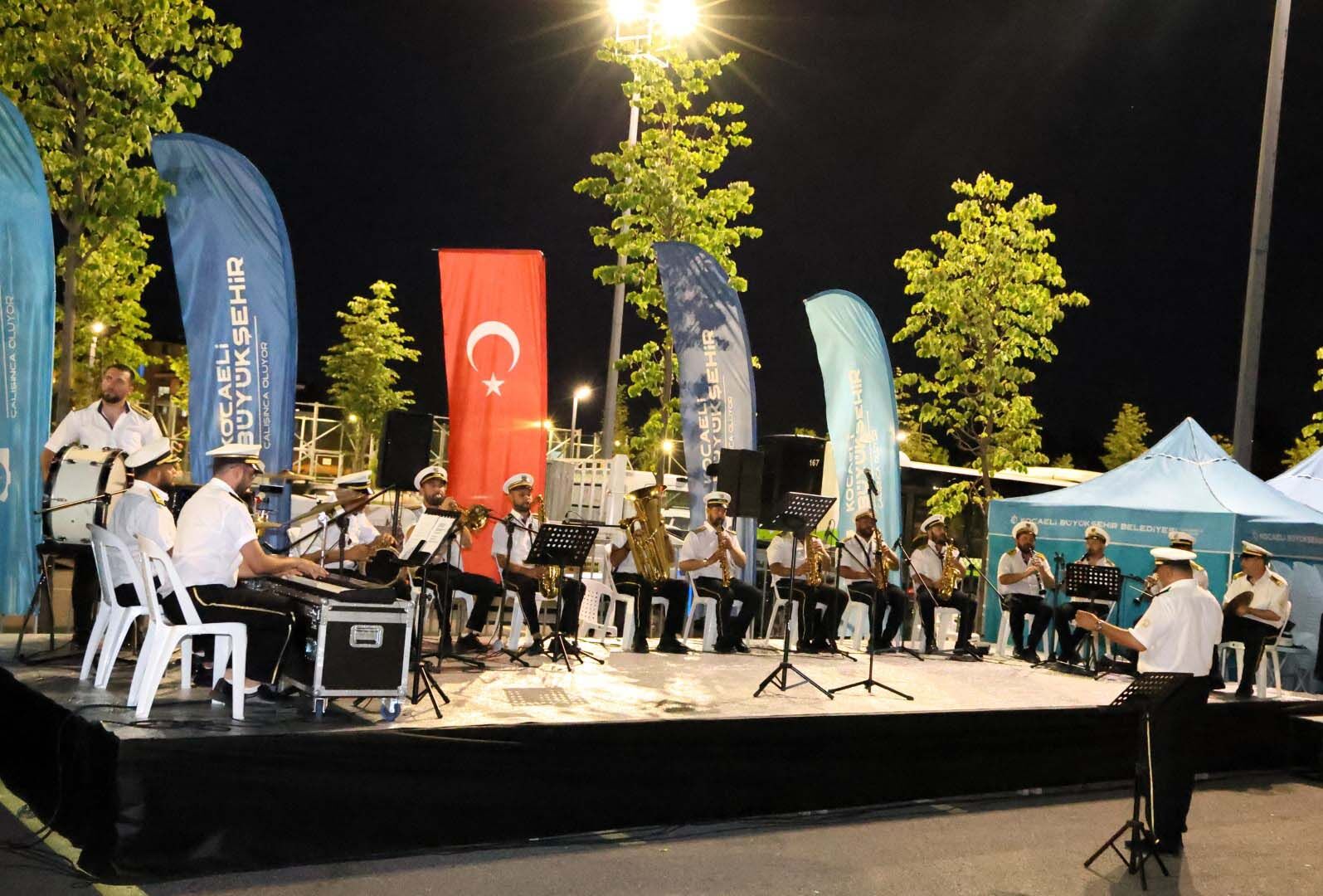 Seymen Millet Bahçesi’nde Ezgilerle Dolu Yaz Akşamı (12)