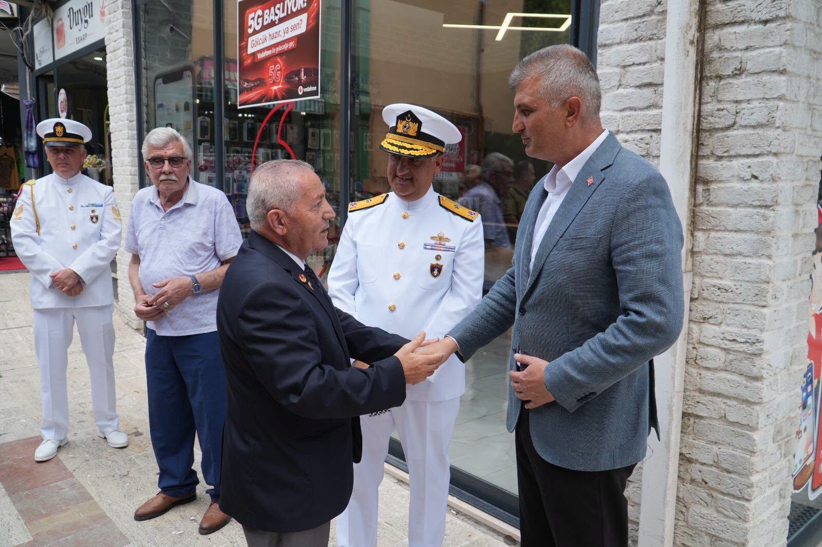 Gölcük’te Gazi ve Şehit Ailelerine Anlamlı Vefa Ziyareti!-1