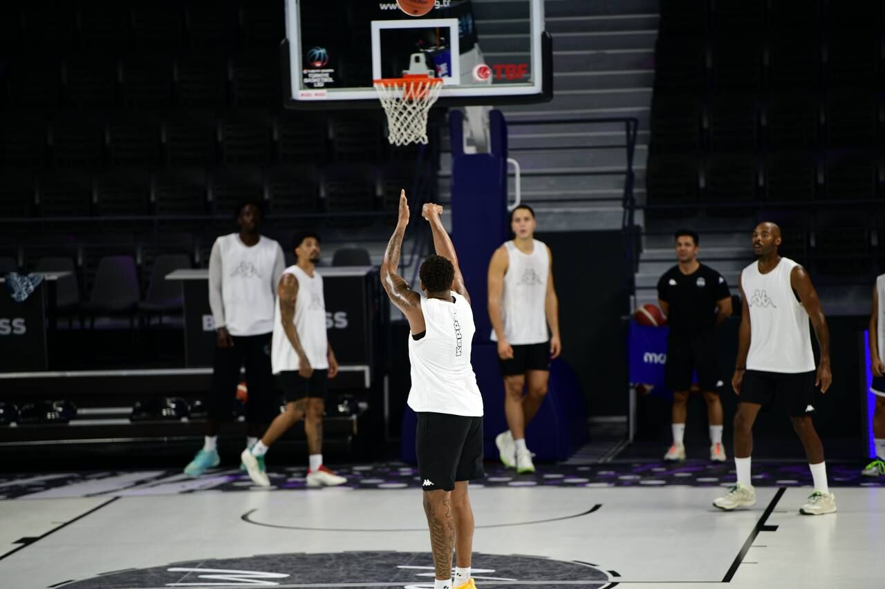 Çayırova Belediyesi Basketbol Süper Ligi Sezonunun İlk Antrenmanını Yaptı-3