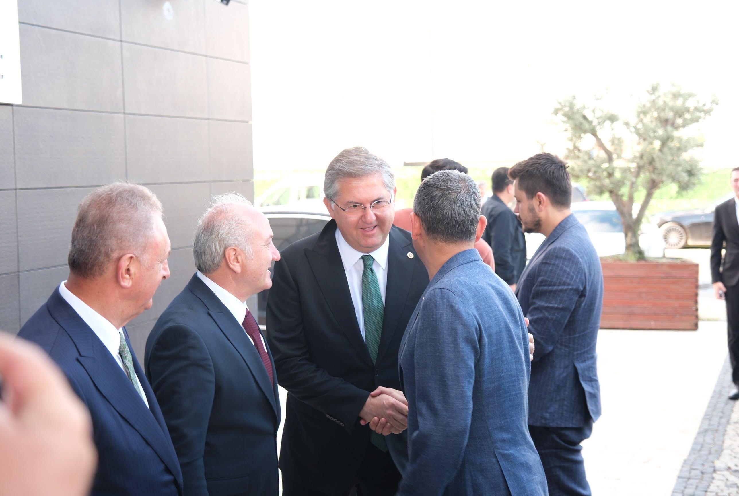 Özgür Özel Kocaeli’de! İlk durağı Gebze oldu-1
