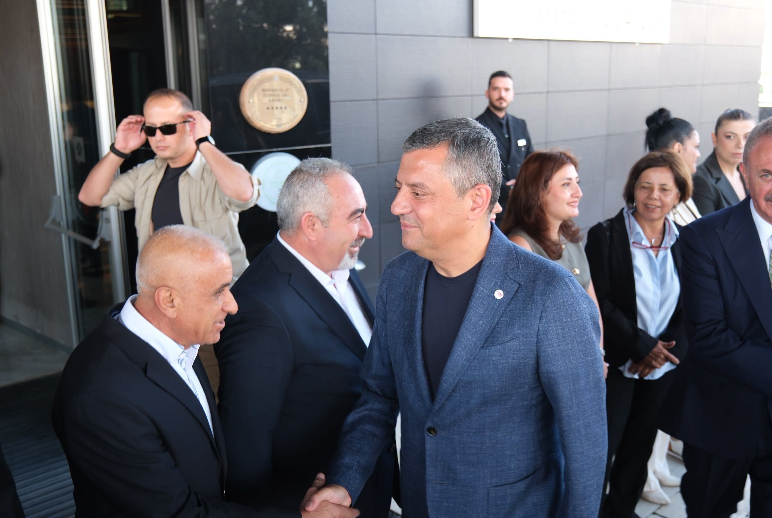 Özgür Özel Kocaeli’de! İlk durağı Gebze oldu-3