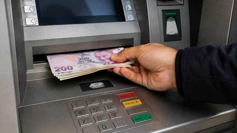Kocaeli’de bankamatik işlemlerinde dikkat! Unutulan para, yutulan kart olursa dikkat