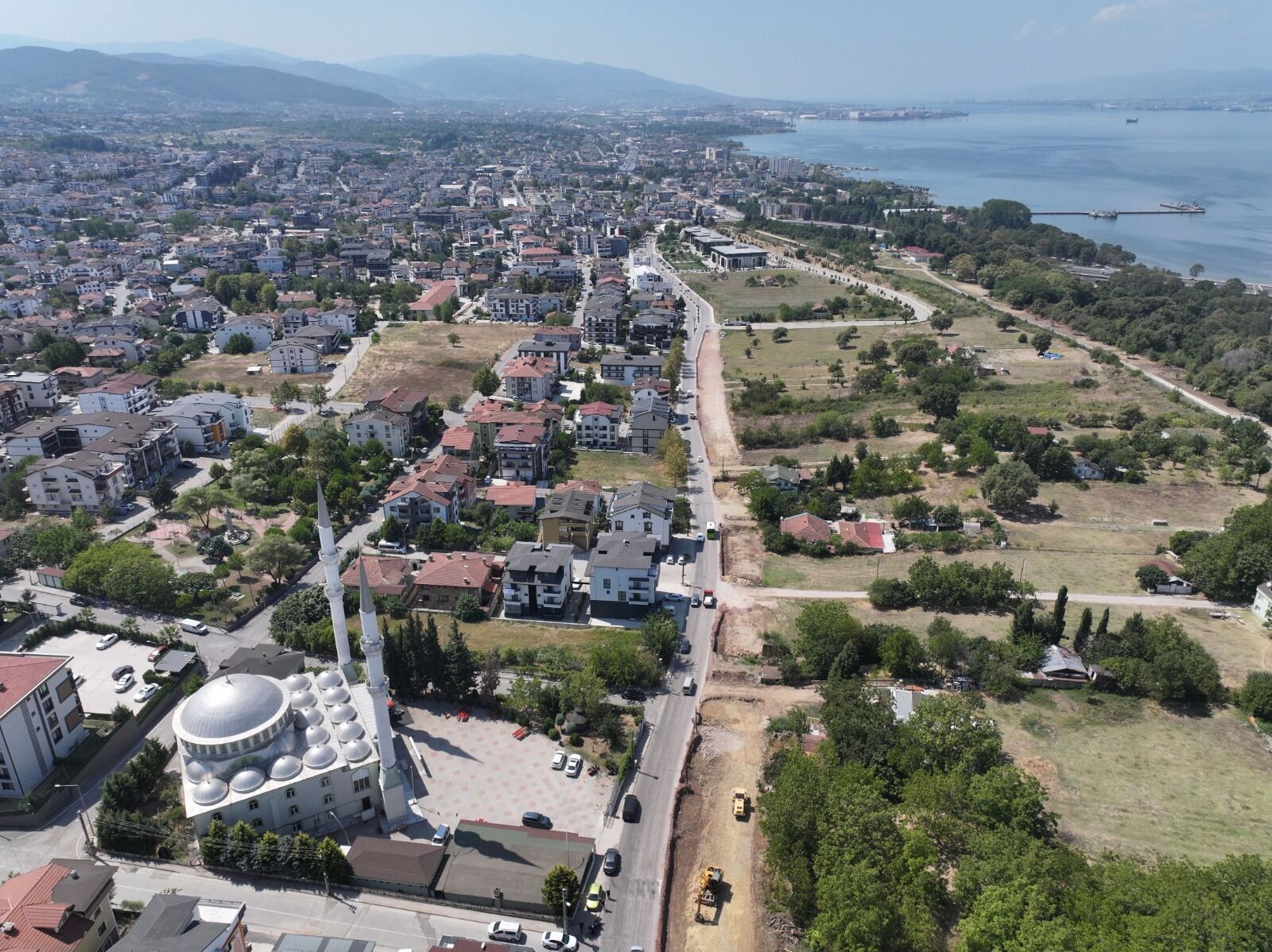Başiskele’de Üç Ana Cadde Birden Yenileniyor (4)