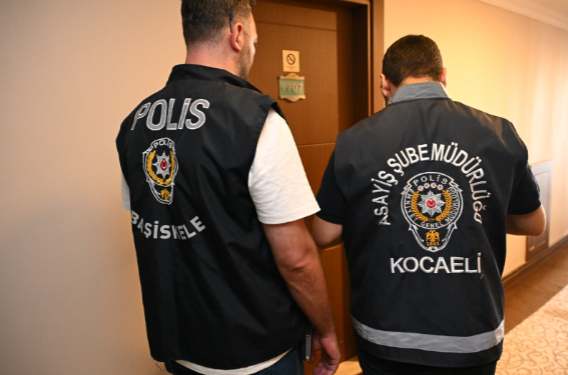 Kocaeli Emniyeti’nden Günübirlik Ev Ve Kiralık Araç Operasyonu