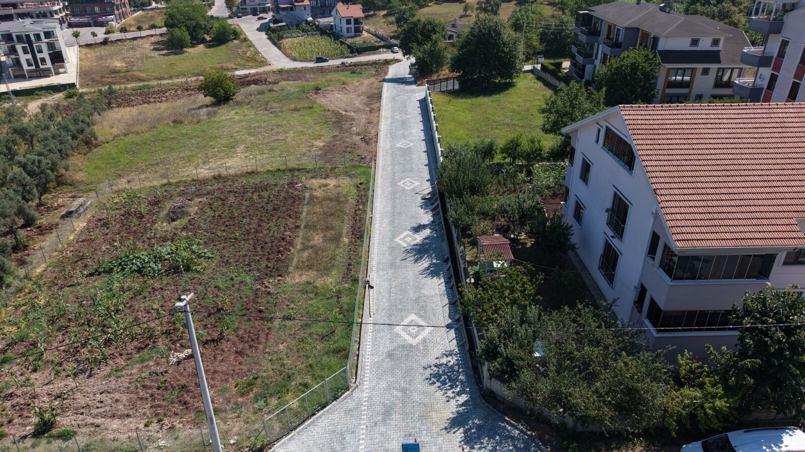 Başiskele’de Tarihi Servetiye Taş Köprüsü’ne Ulaşım Kolaylaştı-1