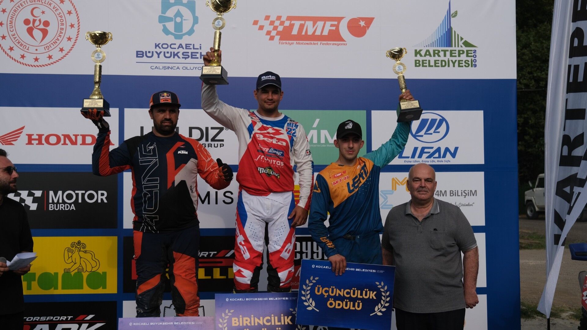 Süper Enduro’da Kupalar Sahiplerini Buldu (7)