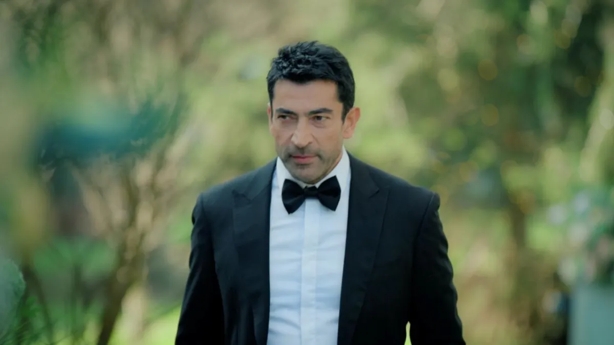 Tatlıtuğ'dan sonra Kenan İmirzalıoğlu da sosyal medya kararını açıkladı
