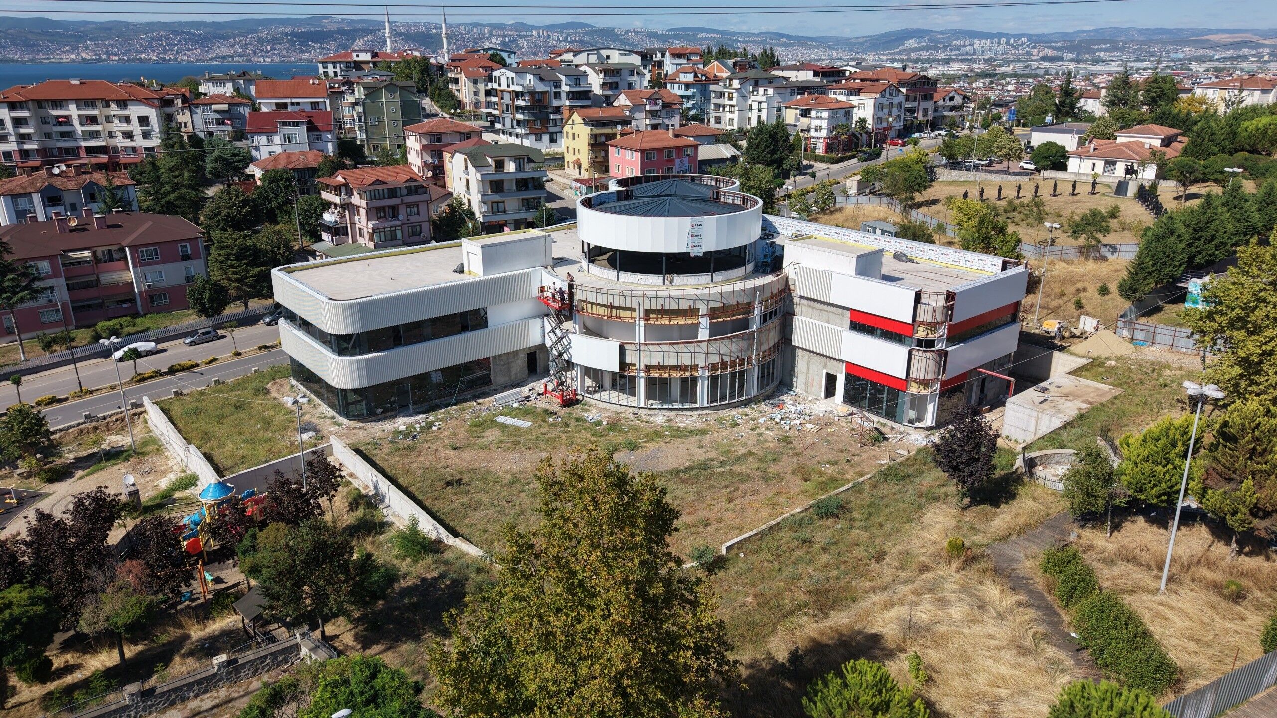 başiskele dev merkez