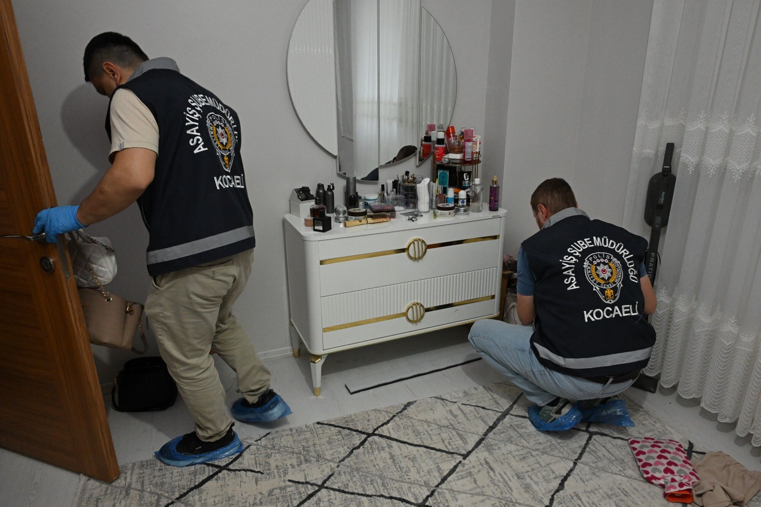 KOCAELİ’DE DEV ASAYİŞ OPERASYONU: 50 ARANAN ŞAHIS YAKALANDI-2