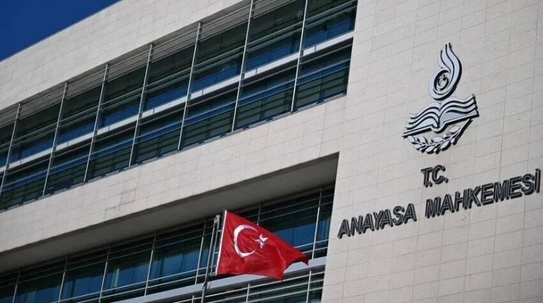 AYM'den süresiz nafaka kararı: Yeni süreç nasıl işleyecek?