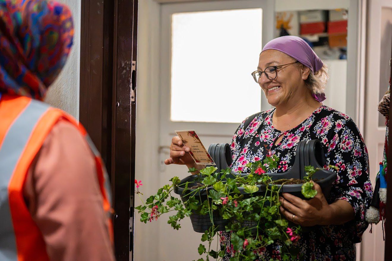 Balkonlar Çiçek Açıyor, Komşuluk Güzelleşiyor (6)