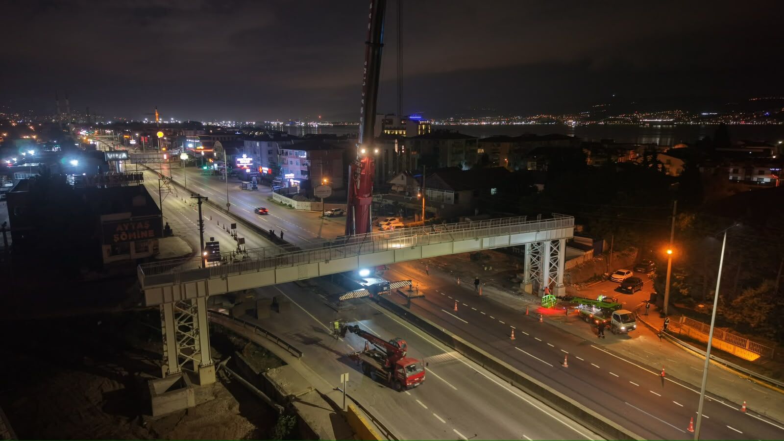 Başiskele Kavşağı’nda Gece Operasyonu (3)