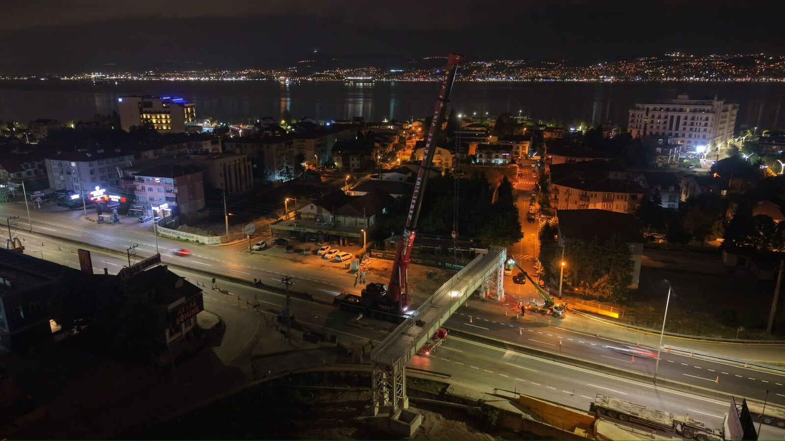Başiskele Kavşağı’nda Gece Operasyonu (4)