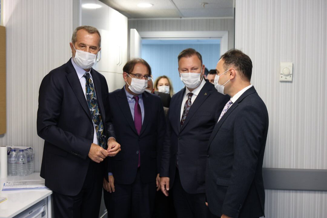 Ülkü Ocakları Kocaeli’den KOÜ Hastanesi Onkoloji Bölümü’ne Anlamlı Destek-3
