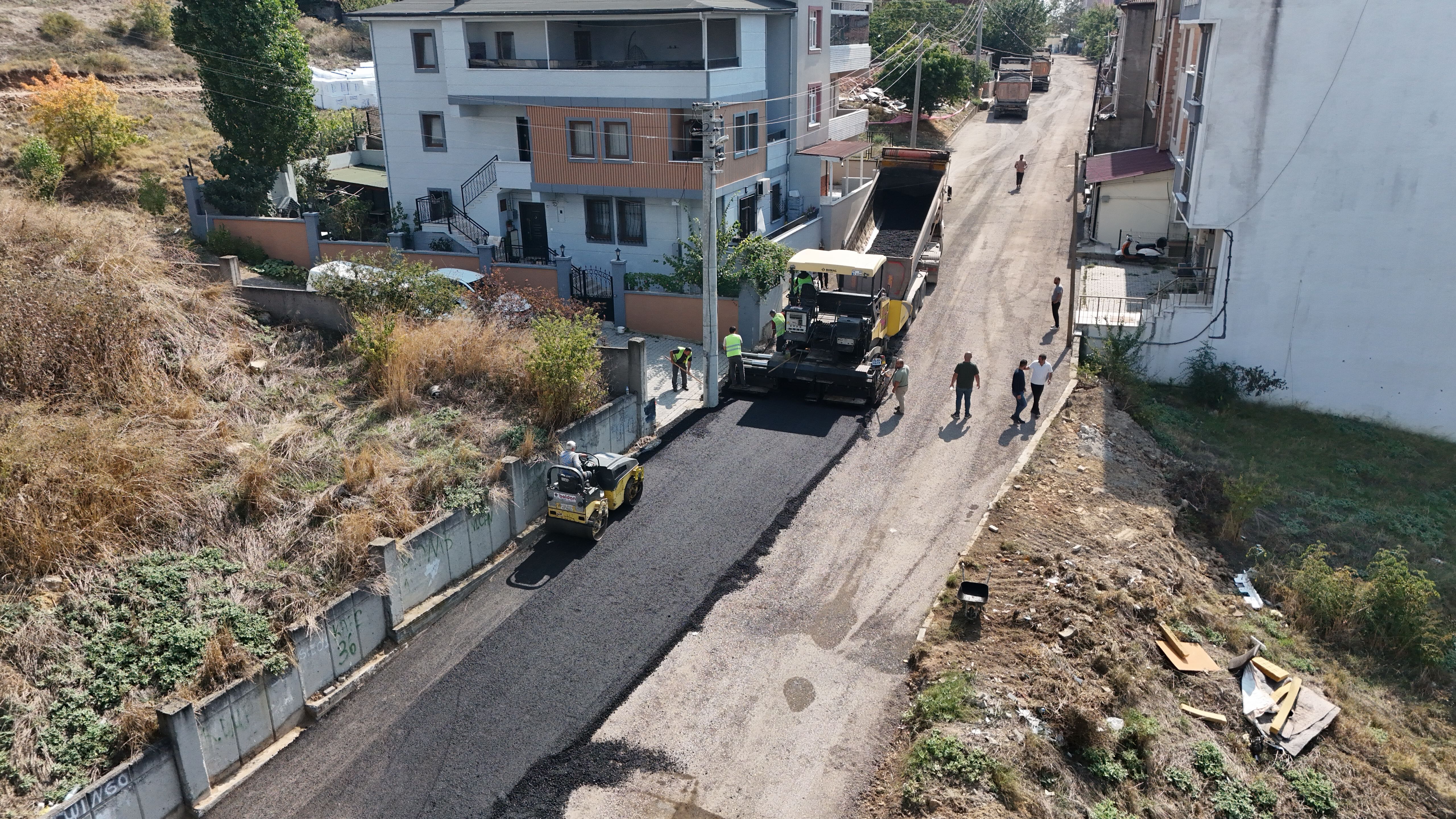 Darıca’da Kış Öncesi Asfalt Çalışmaları Hızlandı (1)