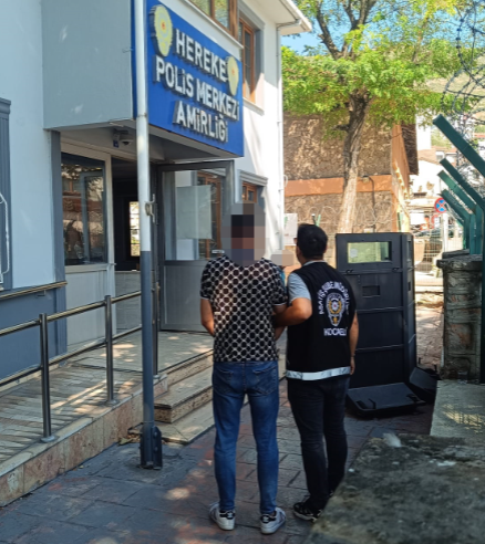 Kocaeli’de Hırsızlıktan Aranan Şahıs Tutuklandı