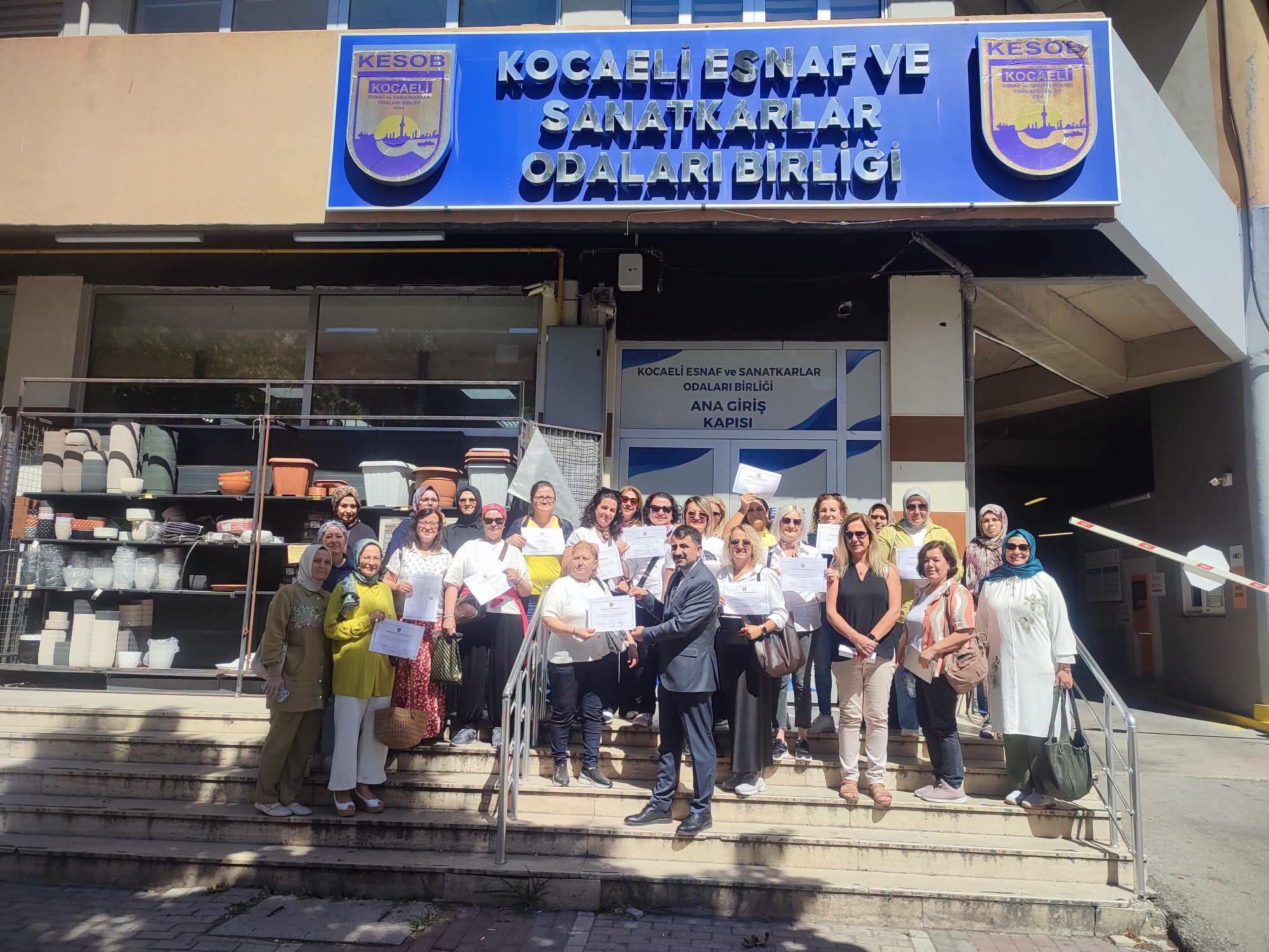 Kocaeli’de Okul Servisleri Artık Daha Güvenli: Hosteslere Kapsamlı Eğitim