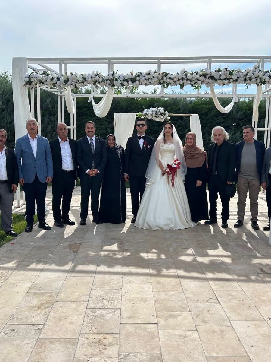 Kocaeli Milletvekili Cemil Yaman’ın yeğeni evlendi
