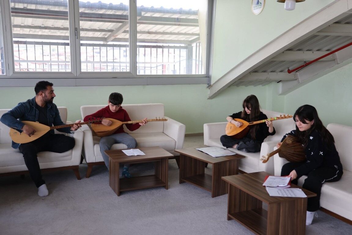 KARTEPE’DE GENÇ AKADEMİ’DE YENİ DÖNEM BAŞLIYOR-1