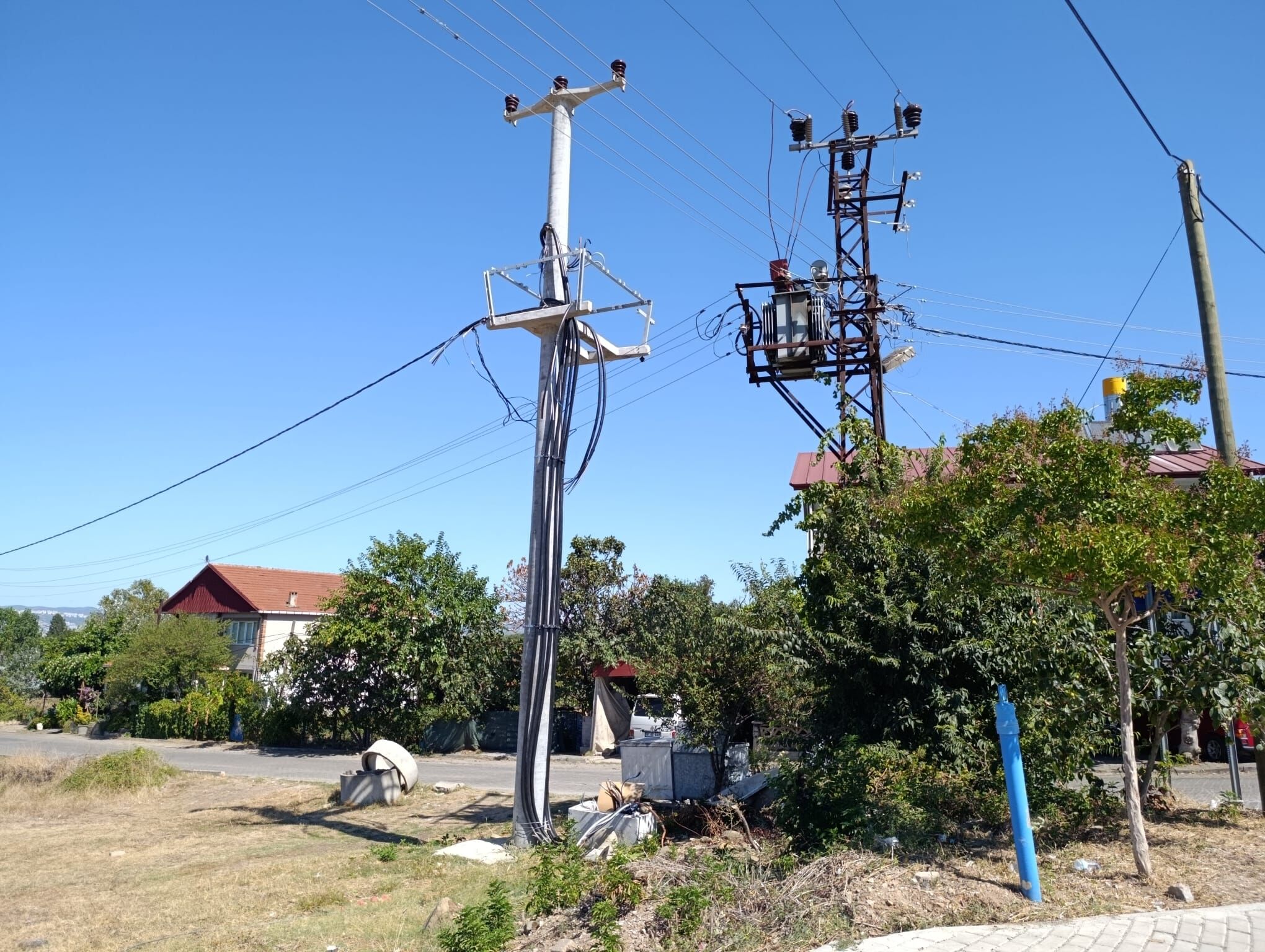 Doğantepe’de Trafo Skandalı: Gelip Trafoyu Söküp Gittiler-2