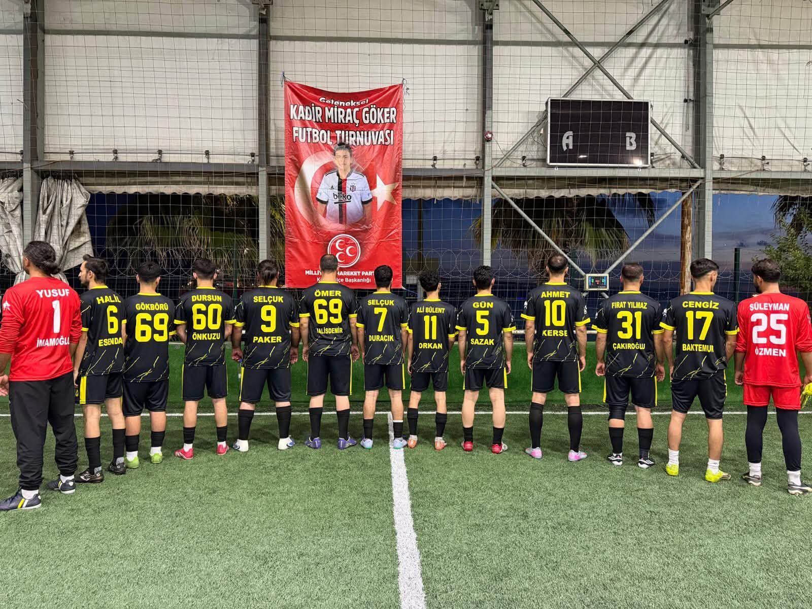 Körfez’de futbol turnuvasının şampiyonu Ağadere Bölge Takımı oldu-2