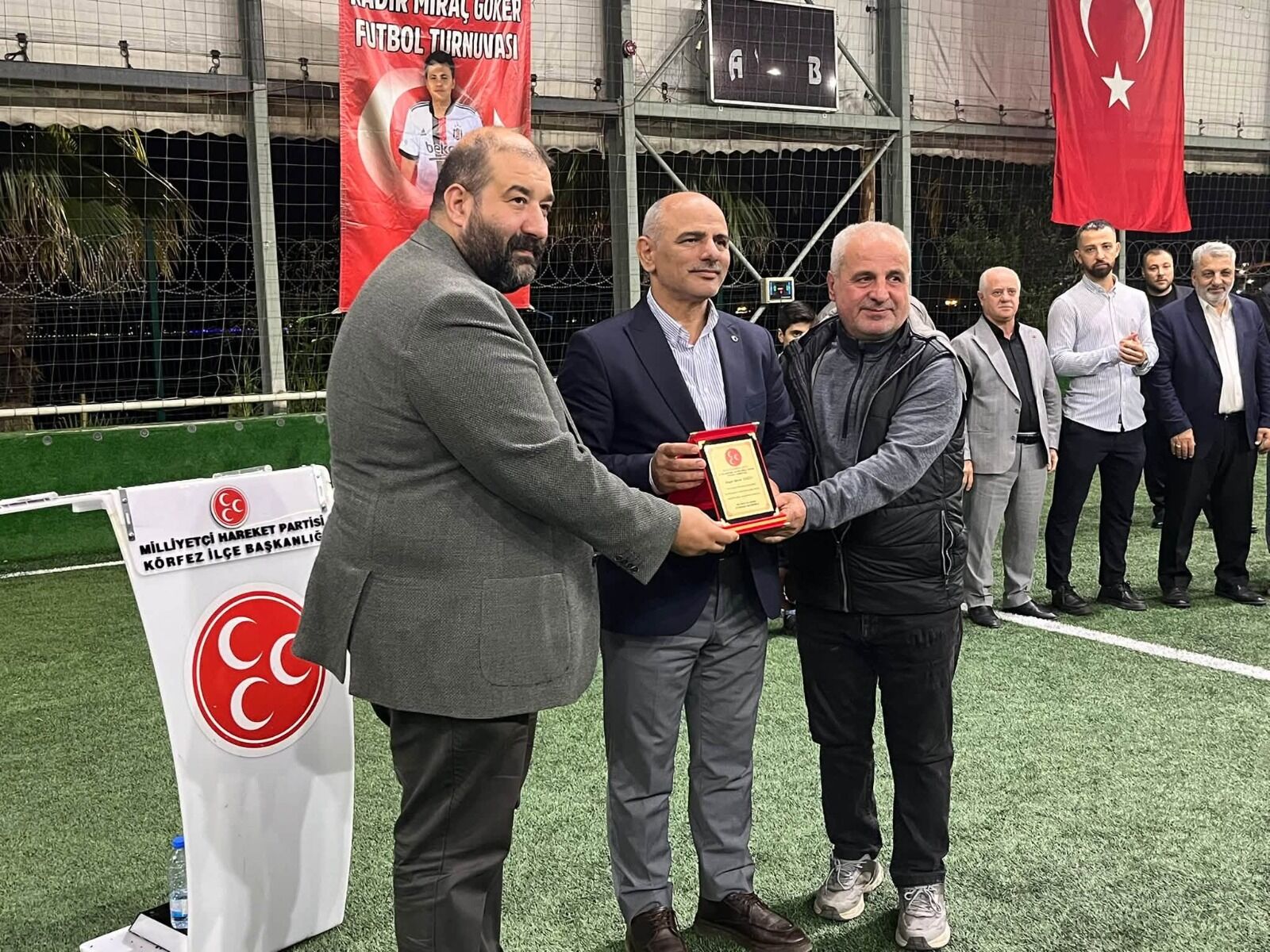 Körfez’de futbol turnuvasının şampiyonu Ağadere Bölge Takımı oldu